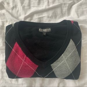 Express V-Neck Argyle Long Sleeve Sweater